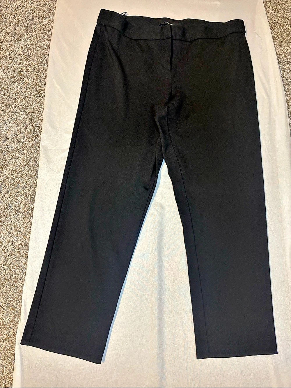Amanda + Chelsea Black slacks Size Large